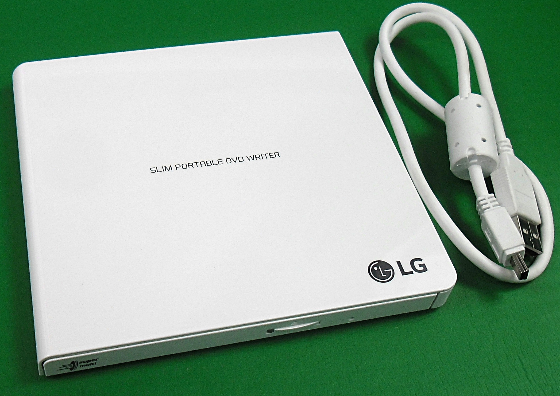 LG GP57EW40 Slim External SuperMulti DVD Drive