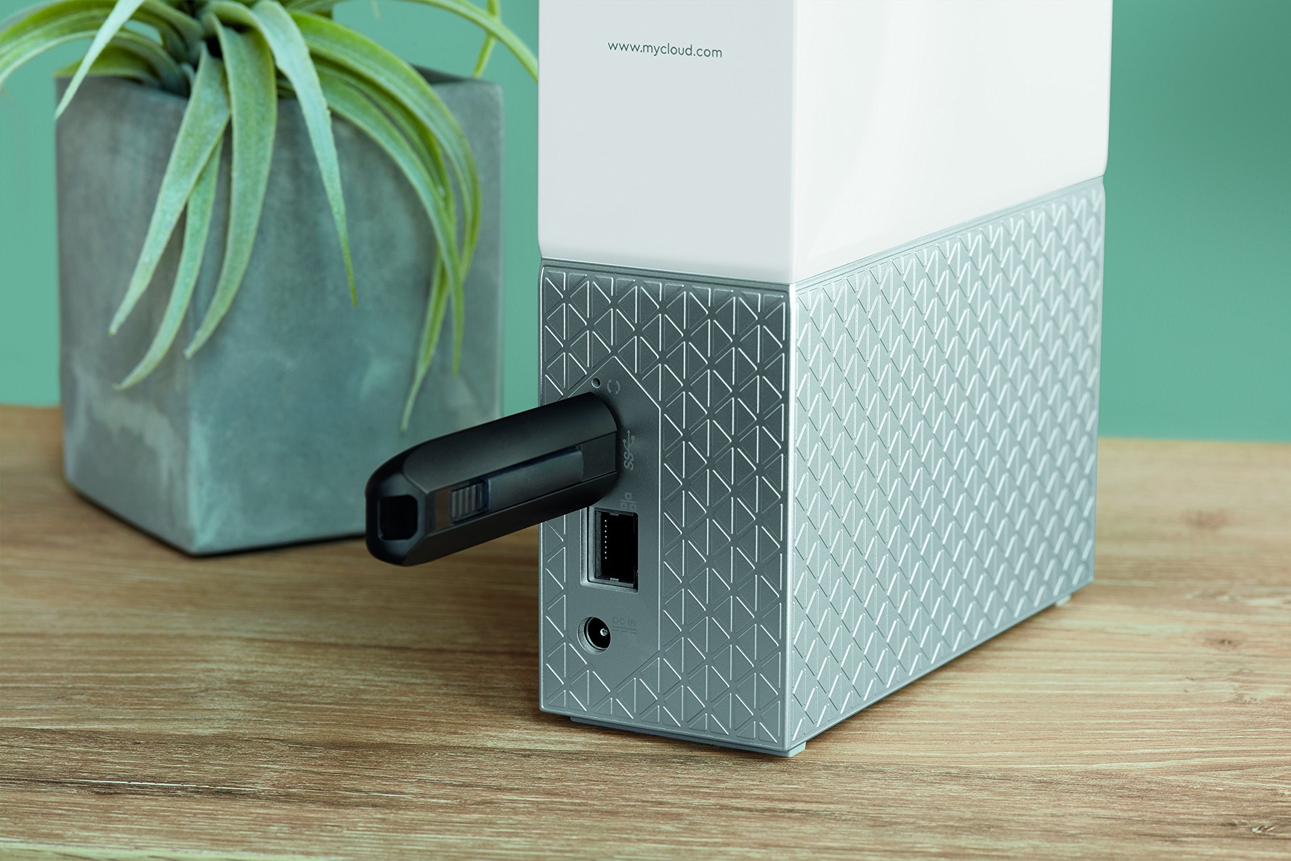 WD My Cloud Home 2TB - WDBVXC0020HWT